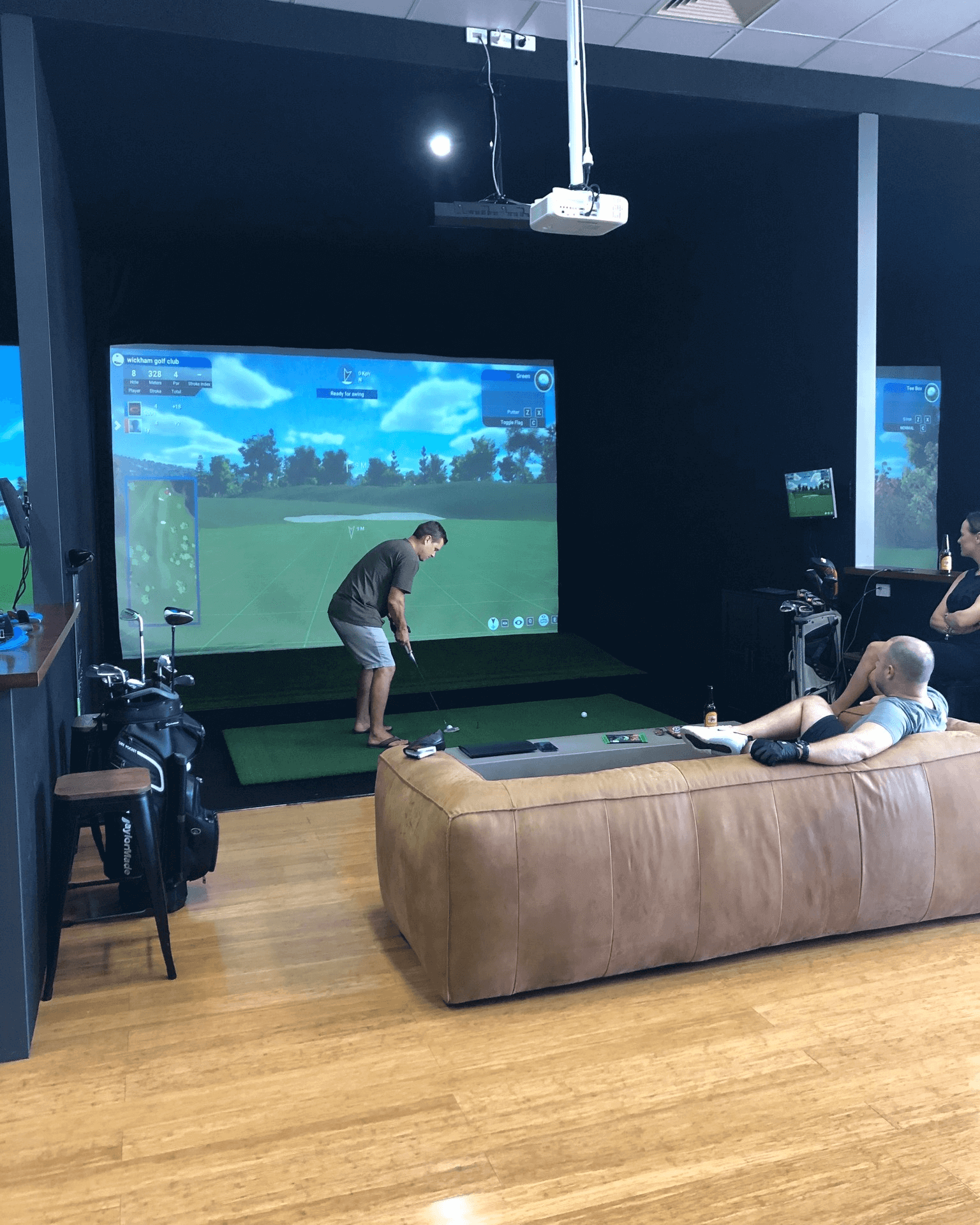FOREplay Golf Simulation, Erina