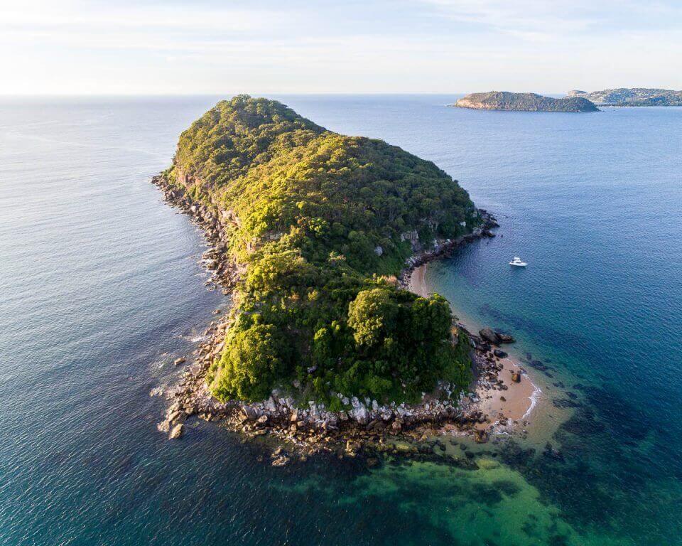 terrigal ocean tours aerial of lion island